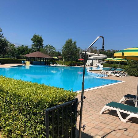 Pizzo Beach Club. One Bedroom Apt 13G エクステリア 写真