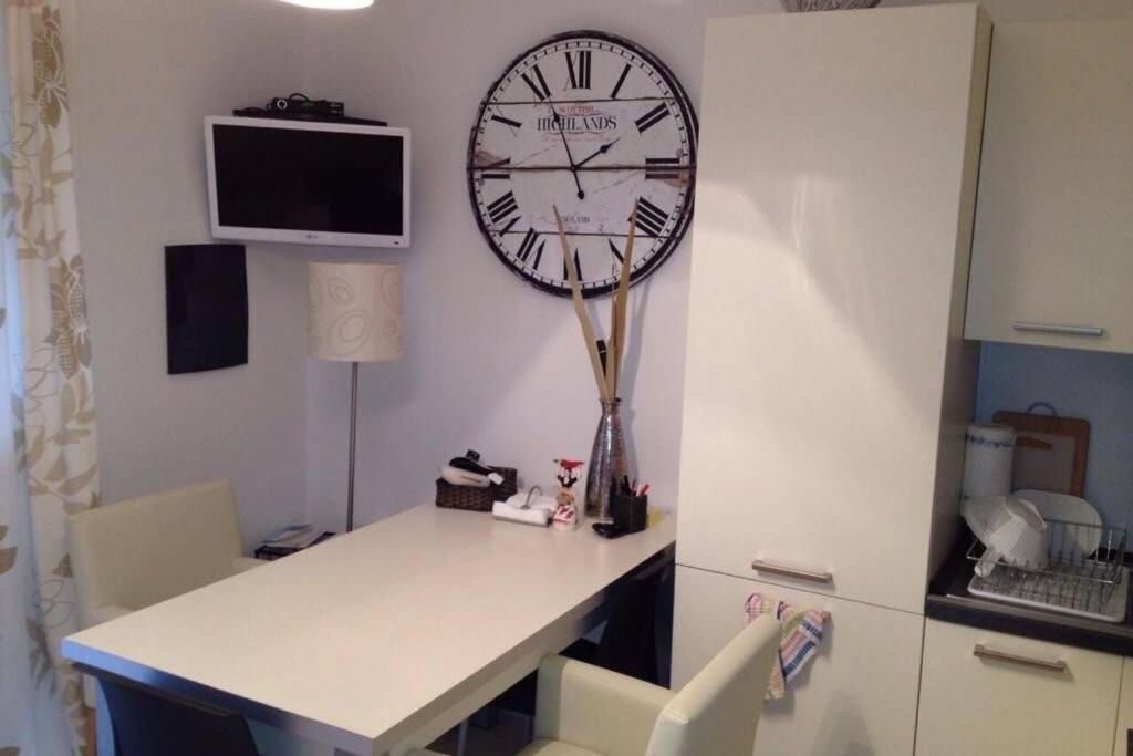 Pizzo Beach Club. One Bedroom Apt 13G エクステリア 写真