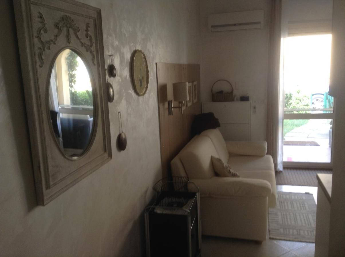 Pizzo Beach Club. One Bedroom Apt 13G エクステリア 写真